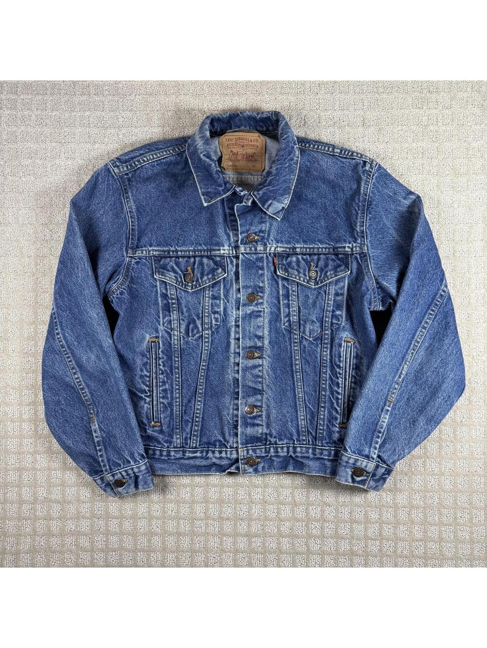 Vintage Levi’s 70506-0216 USA Made Denim Trucker Jacket 40
